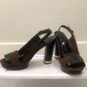 TORY BURCH “Gemma “ Black Patent Leather Brown Suede Slingback Heels Size 7.5